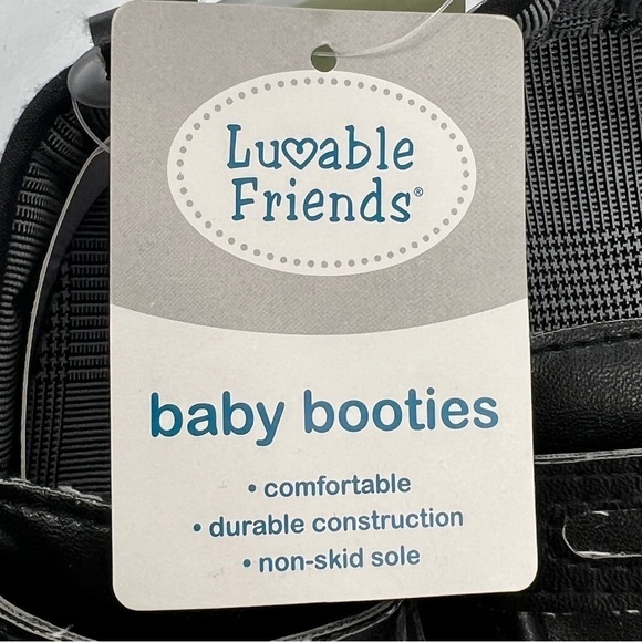 NWT Luvable Friend’s Black Crib Booties Size 12-18 Months - Picture 2 of 4